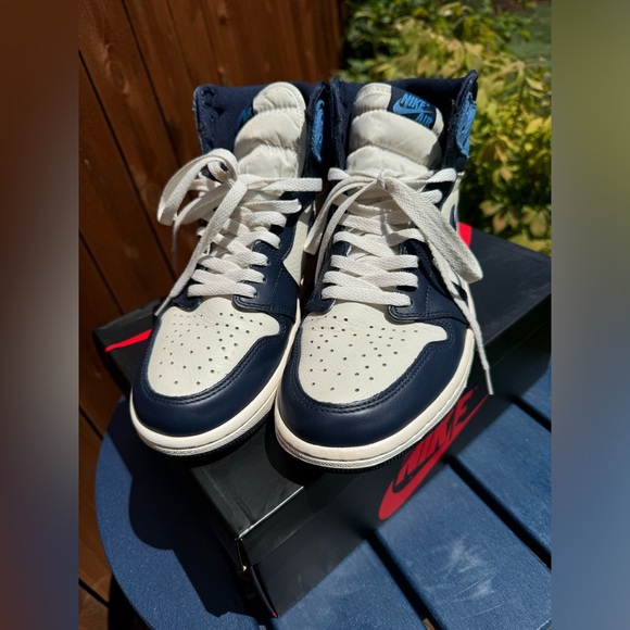 Air Jordan 1 Retro High OG Obsidian - University Blue - Picture 4 of 9